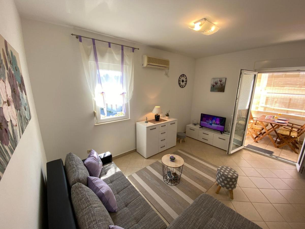 Apartment Tihana Trogir Buitenkant foto