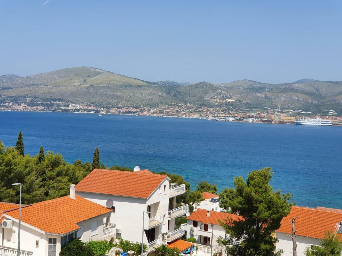 Apartment Tihana Trogir Buitenkant foto