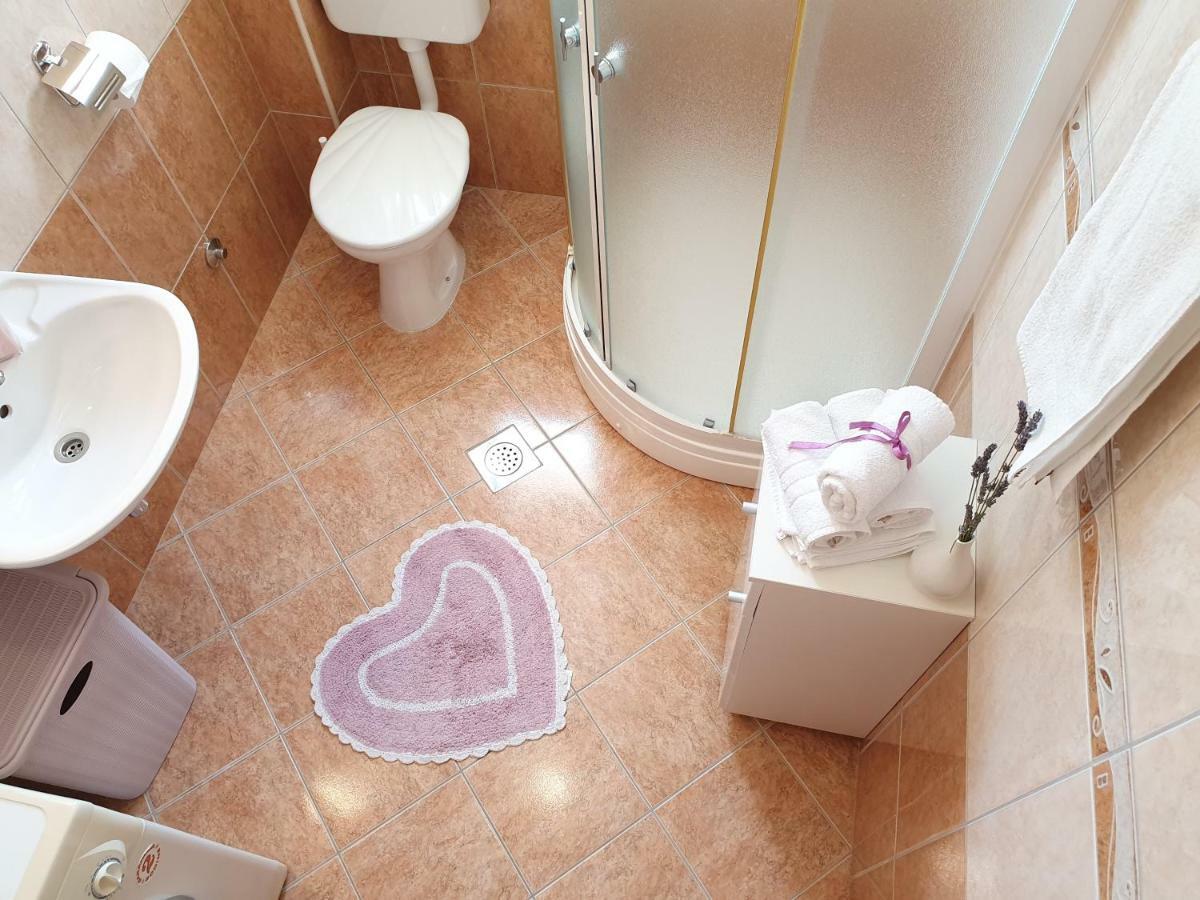 Apartment Tihana Trogir Buitenkant foto